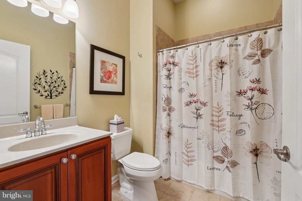 Image 15 of property listing at 14 COBBLESTONE BLVD, Monroe Twp, NJ 08831