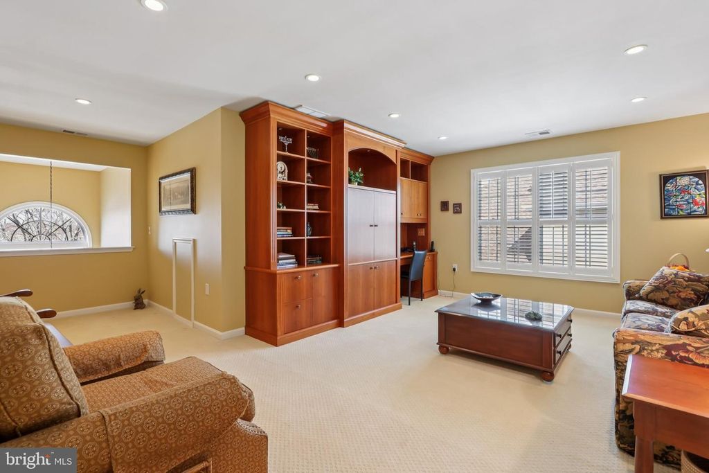 Image 19 of property listing at 14 COBBLESTONE BLVD, Monroe Twp, NJ 08831