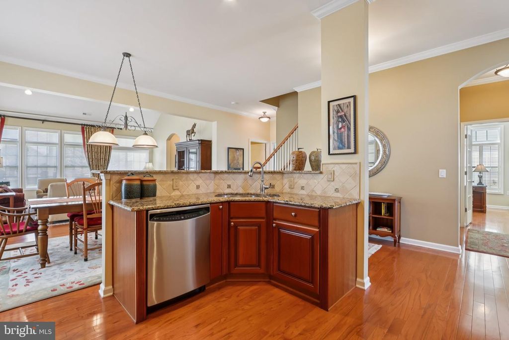 Image 9 of property listing at 14 COBBLESTONE BLVD, Monroe Twp, NJ 08831