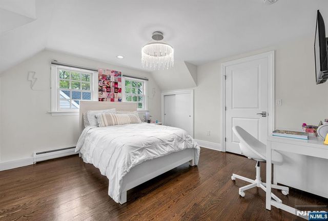 267 Merlin Place, Wyckoff, NJ 07481