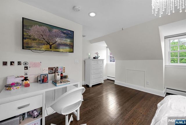 267 Merlin Place, Wyckoff, NJ 07481
