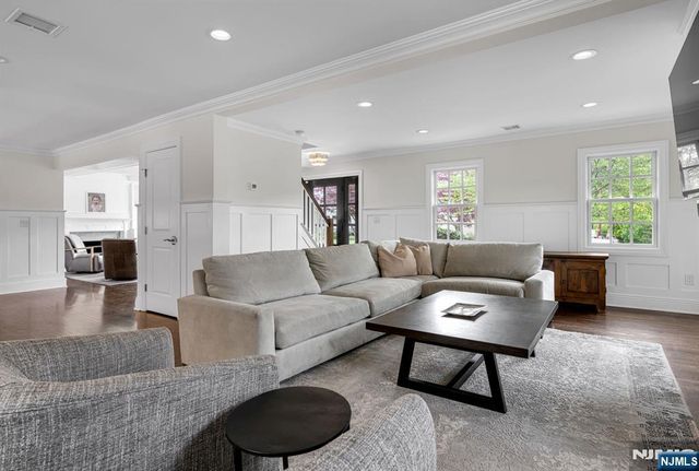 267 Merlin Place, Wyckoff, NJ 07481