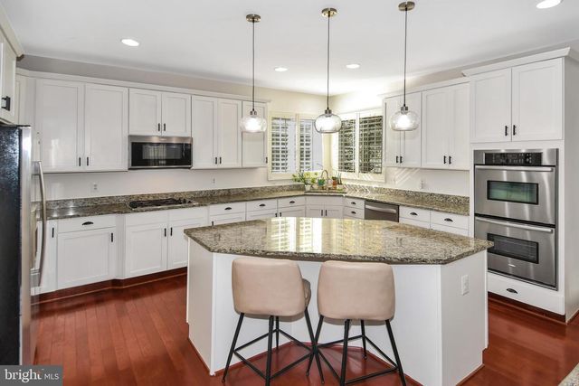 13048 BRIERLY FOREST CT, Manassas, VA 20112