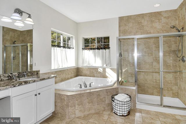 13048 BRIERLY FOREST CT, Manassas, VA 20112