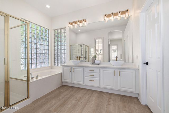 7034 W ROSE GARDEN Lane, Glendale, AZ 85308