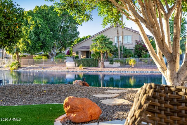 7034 W ROSE GARDEN Lane, Glendale, AZ 85308