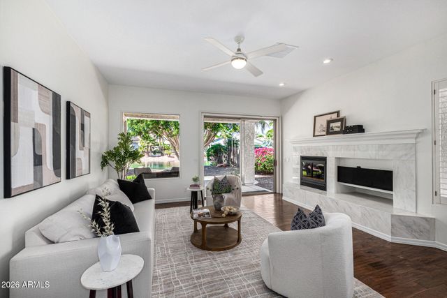 7034 W ROSE GARDEN Lane, Glendale, AZ 85308