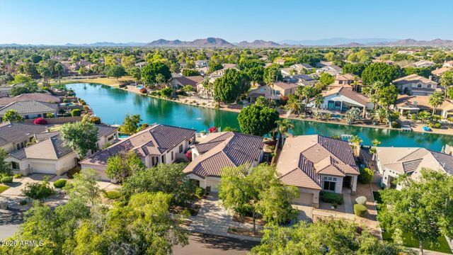 7034 W ROSE GARDEN Lane, Glendale, AZ 85308