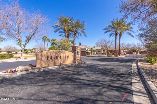 7034 W ROSE GARDEN Lane, Glendale, AZ 85308