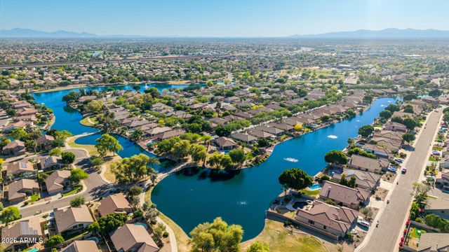 7034 W ROSE GARDEN Lane, Glendale, AZ 85308