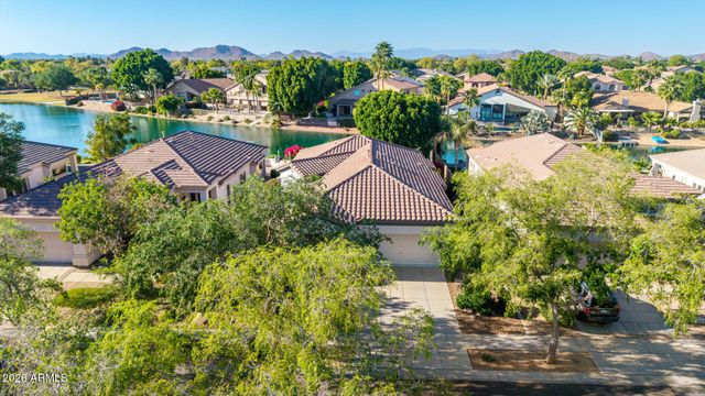 7034 W ROSE GARDEN Lane, Glendale, AZ 85308