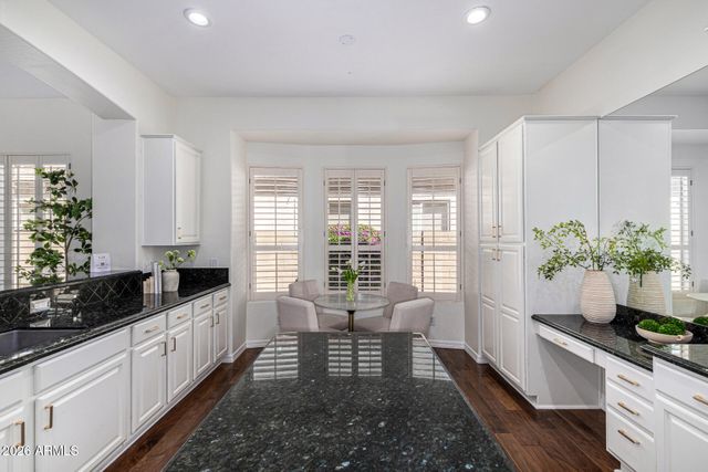 7034 W ROSE GARDEN Lane, Glendale, AZ 85308