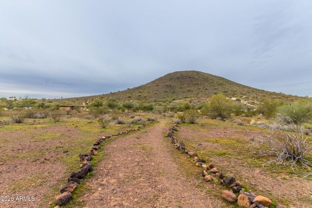 7034 W ROSE GARDEN Lane, Glendale, AZ 85308