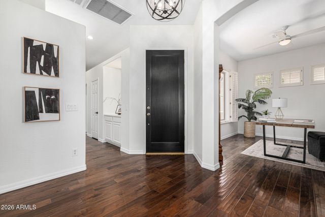 7034 W ROSE GARDEN Lane, Glendale, AZ 85308