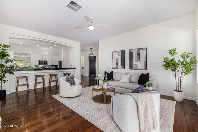 7034 W ROSE GARDEN Lane, Glendale, AZ 85308