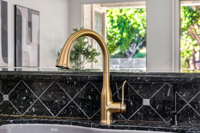 7034 W ROSE GARDEN Lane, Glendale, AZ 85308