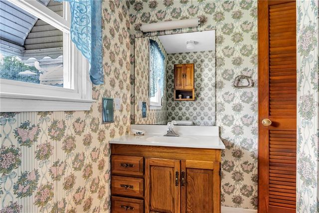 310 E Ryder Avenue, Landis, NC 28088