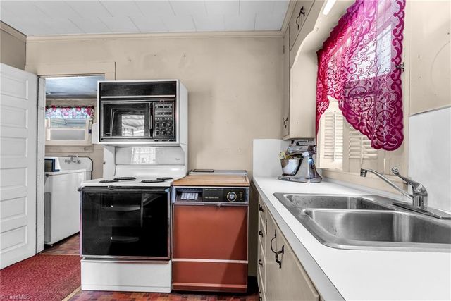310 E Ryder Avenue, Landis, NC 28088