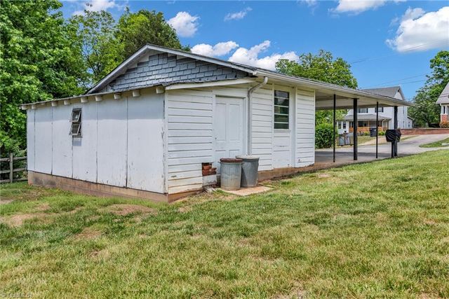 310 E Ryder Avenue, Landis, NC 28088