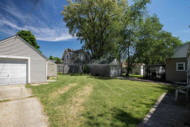 722 ROOSEVELT STREET, Menasha, WI 54952