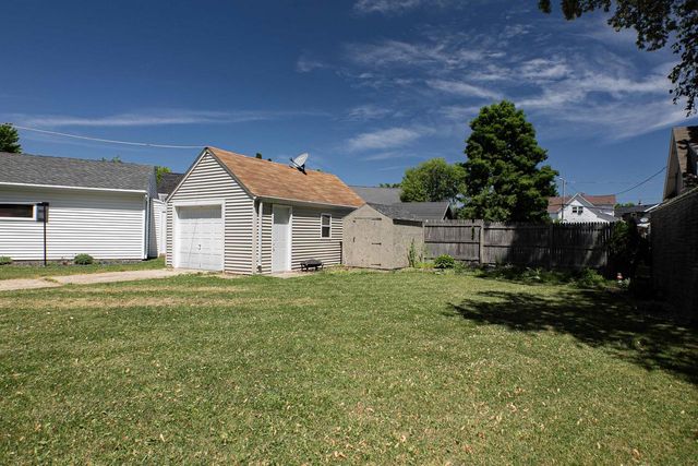 722 ROOSEVELT STREET, Menasha, WI 54952