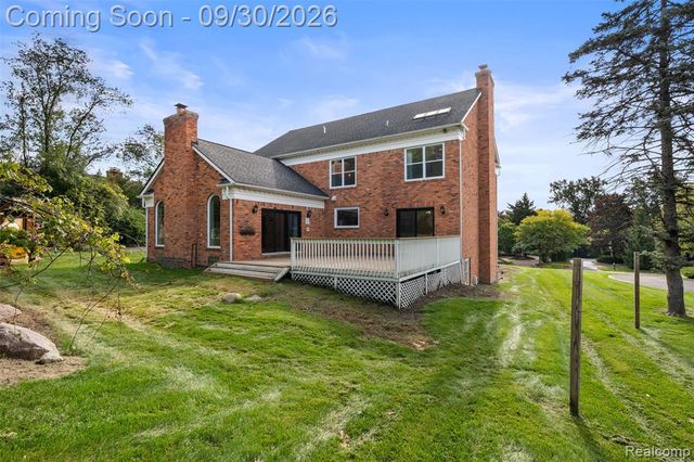 3250 Chestnut Run Drive, Bloomfield Hills, MI 48302