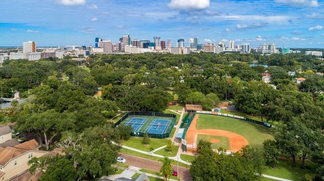 1413 OSCEOLA COURT, Orlando, FL 32806