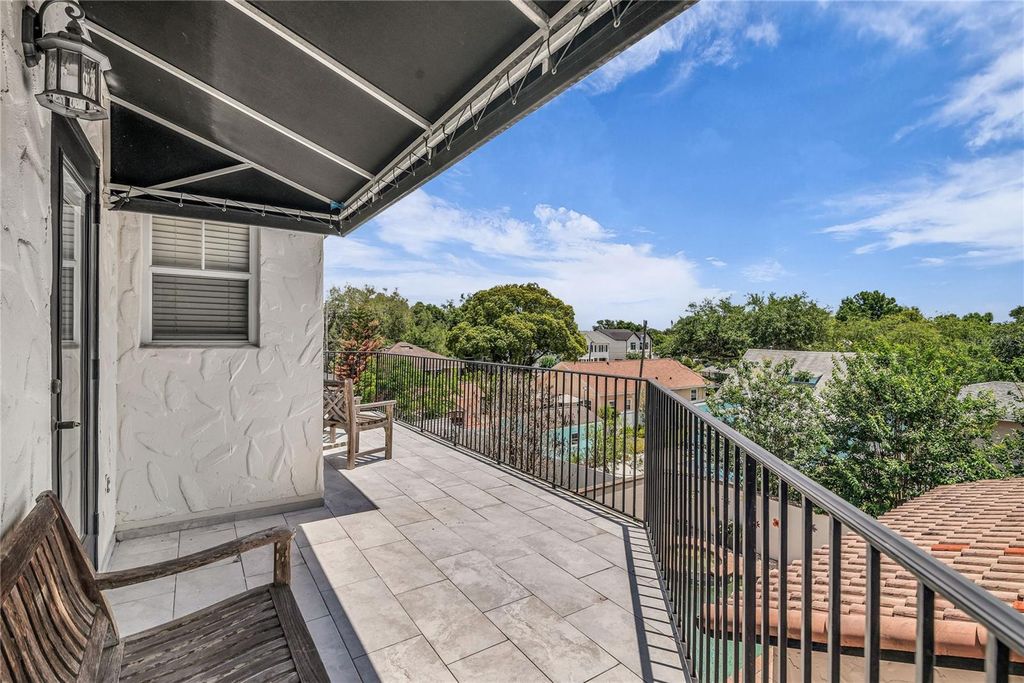 Image 38 of property listing at 1413 OSCEOLA COURT, Orlando, FL 32806