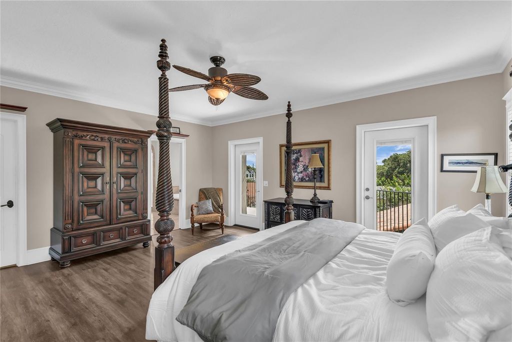 Image 40 of property listing at 1413 OSCEOLA COURT, Orlando, FL 32806
