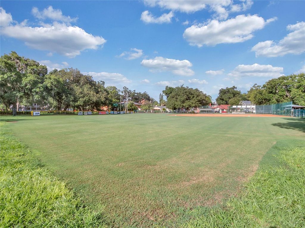 Image 68 of property listing at 1413 OSCEOLA COURT, Orlando, FL 32806