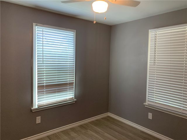 1726 Sherman St, Corpus Christi, TX 78416