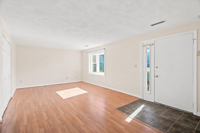 59 Holyoke 3, Lynn, MA 01905