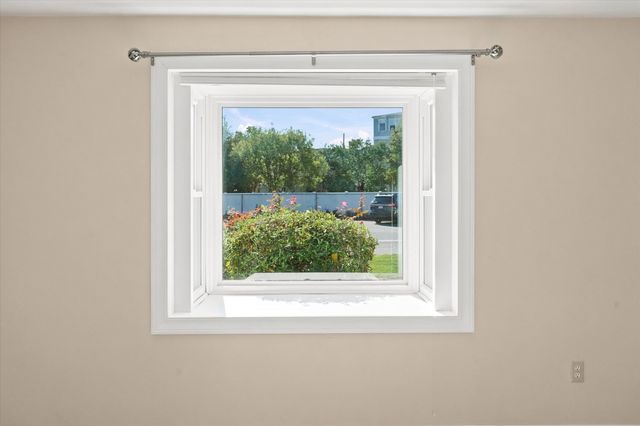 59 Holyoke 3, Lynn, MA 01905