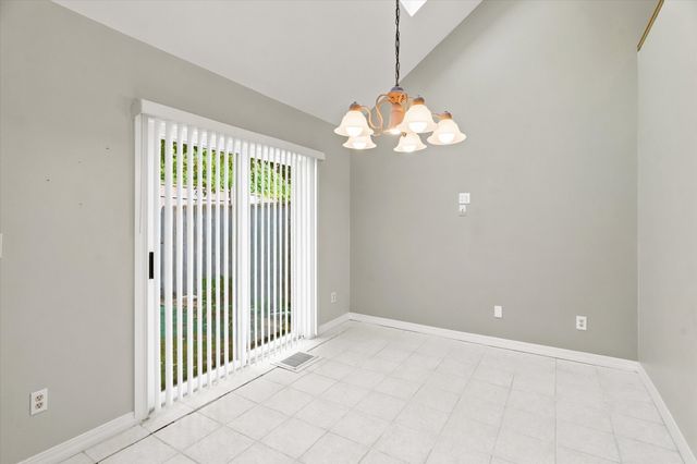59 Holyoke 3, Lynn, MA 01905