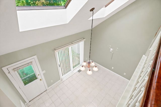 59 Holyoke 3, Lynn, MA 01905
