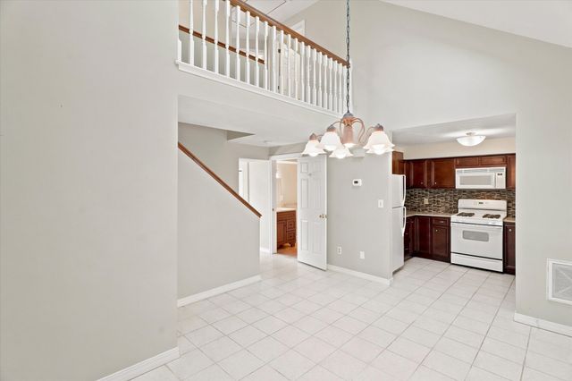 59 Holyoke 3, Lynn, MA 01905