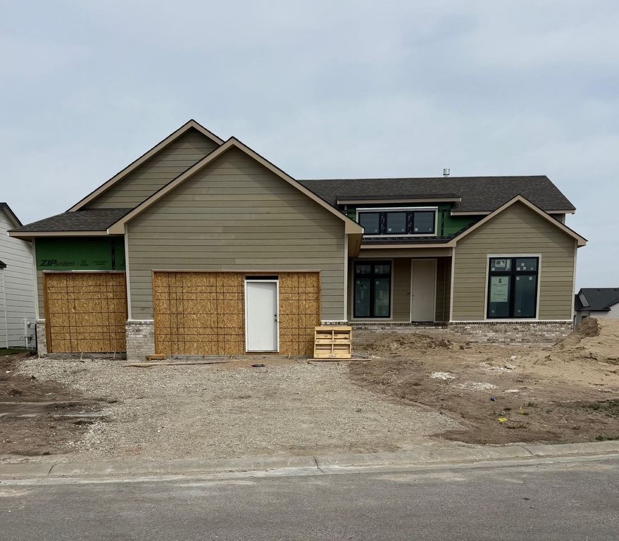 12318 E Woodspring St, Wichita, KS 67226