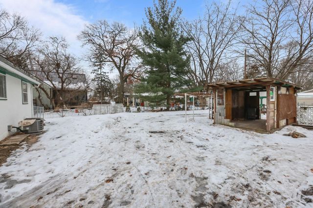 276 Bridge Street, Shoreview, MN 55126