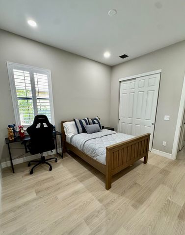 4452 Siena Circle, Wellington, FL 33414
