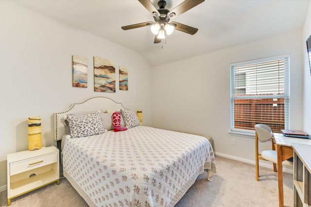 132 Walkup LN, Leander, TX 78641