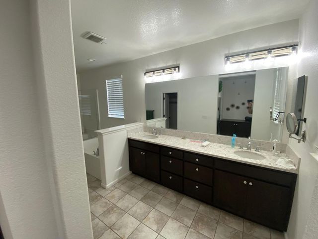 1878 Plumas Drive, Lathrop, CA 95330