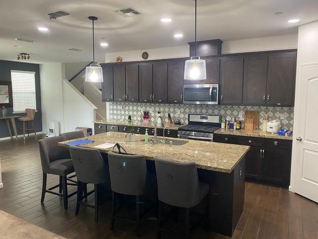 1878 Plumas Drive, Lathrop, CA 95330