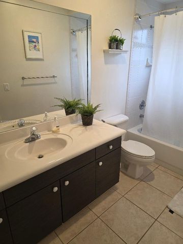 15764 SW 101st St 0, Miami, FL 33196