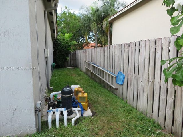 15764 SW 101st St 0, Miami, FL 33196