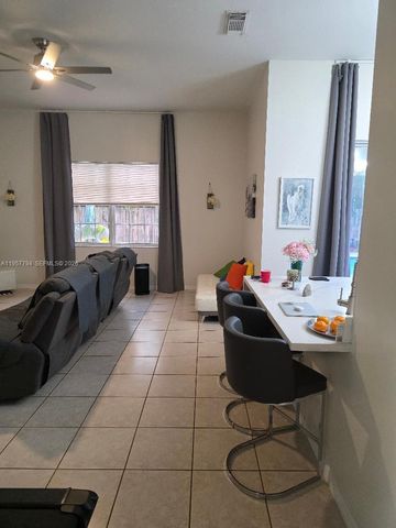 15764 SW 101st St 0, Miami, FL 33196