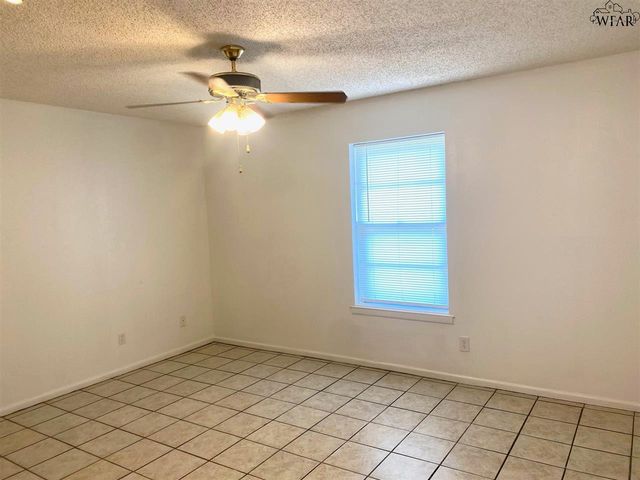 4608 COURT DE CASITA, Wichita Falls, TX 76310