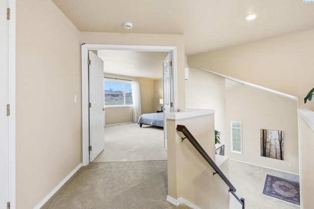 2843 Troon Ct, Richland, WA 99354