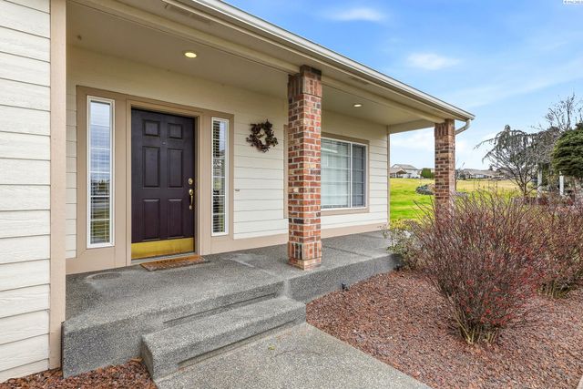2843 Troon Ct, Richland, WA 99354