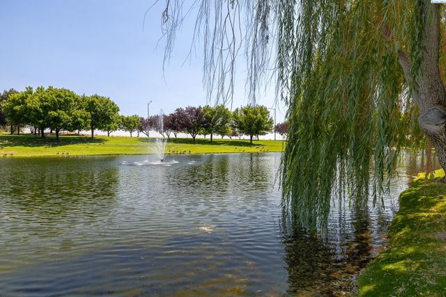 2843 Troon Ct, Richland, WA 99354