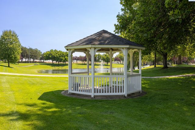 2843 Troon Ct, Richland, WA 99354